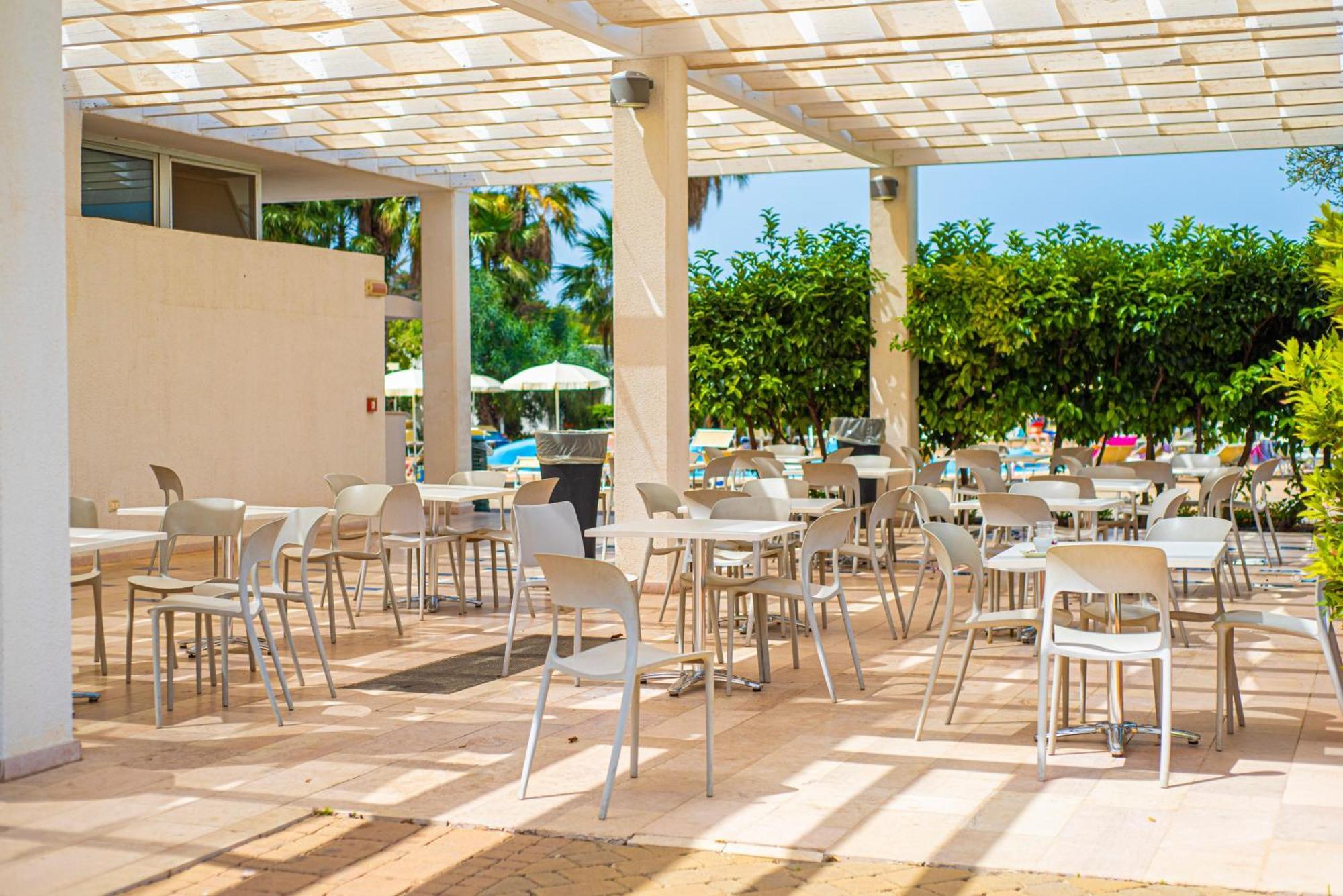 Riva Marina Resort - Cdshotels Carovigno Extérieur photo